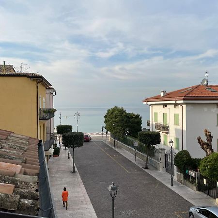 Lucia Holiday Apartments Lazise Exterior photo