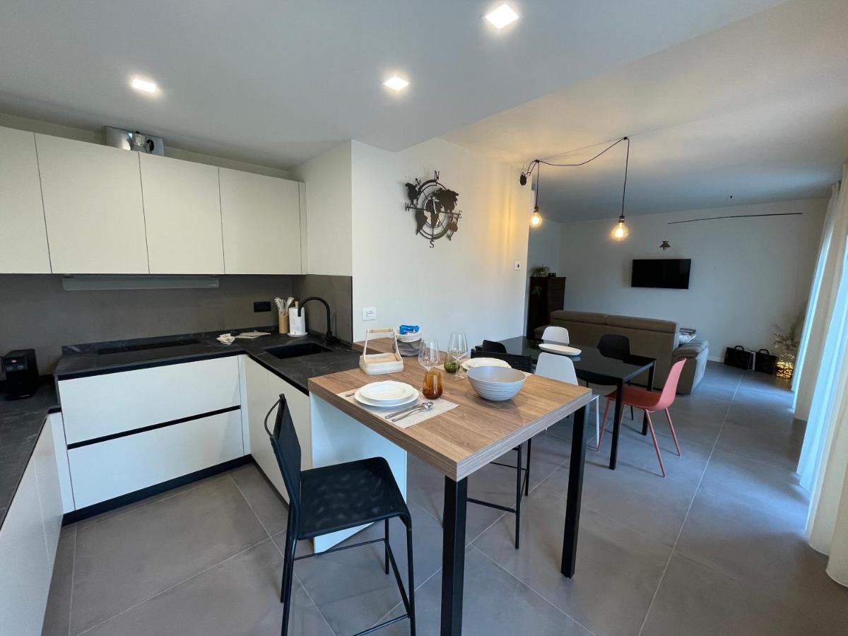 Lucia Holiday Apartments Lazise Exterior photo