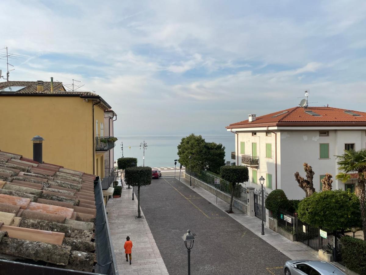 Lucia Holiday Apartments Lazise Exterior photo