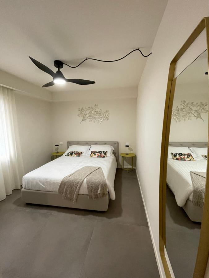 Lucia Holiday Apartments Lazise Exterior photo