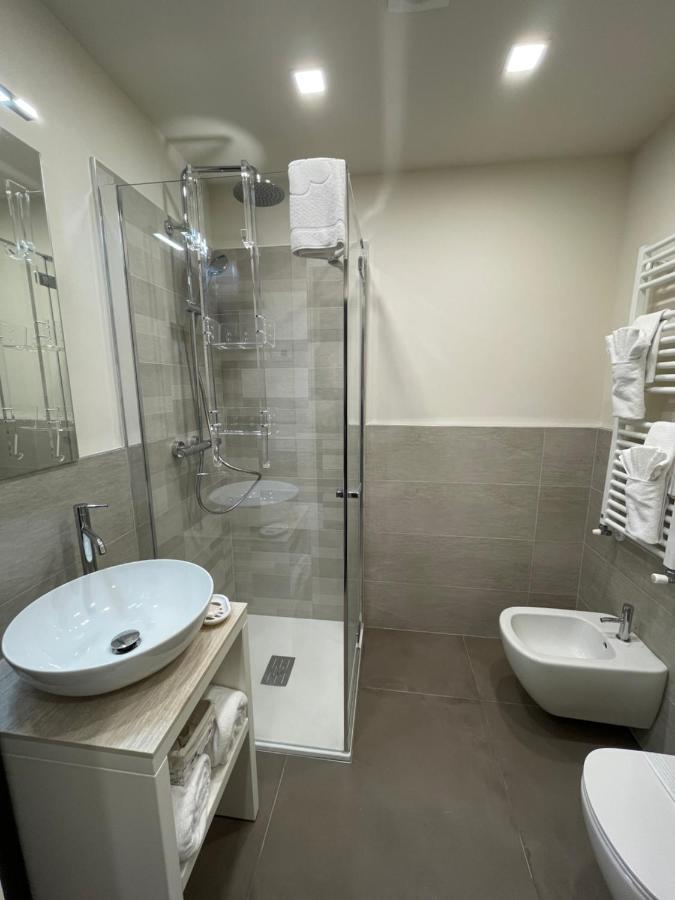 Lucia Holiday Apartments Lazise Exterior photo